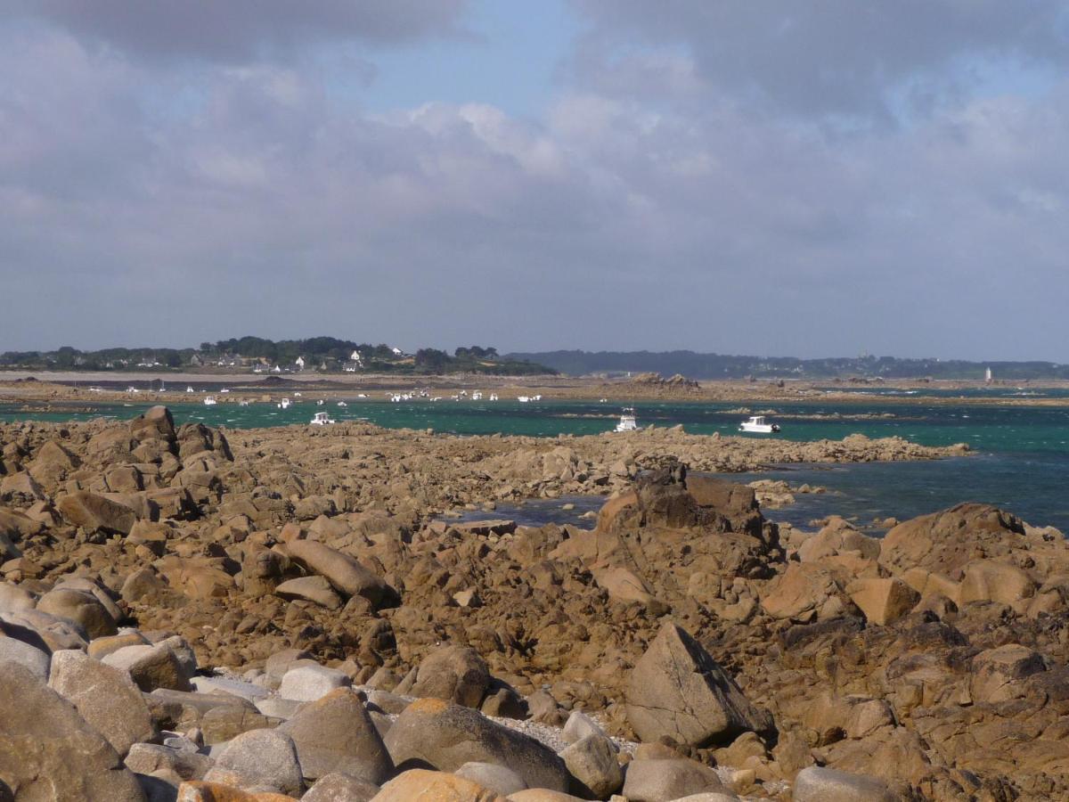 Pleumeur-Gautier Bretagne Chambre D'Hotes Suite 53M2 Et Caravane Vintage Avec Cuisine Et Salle De Bains Privees Brittany B&B 53M2 Suite And Vintage Caravan Glamping With Private Kitchen And Bathroom المظهر الخارجي الصورة