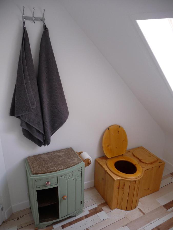 Pleumeur-Gautier Bretagne Chambre D'Hotes Suite 53M2 Et Caravane Vintage Avec Cuisine Et Salle De Bains Privees Brittany B&B 53M2 Suite And Vintage Caravan Glamping With Private Kitchen And Bathroom المظهر الخارجي الصورة