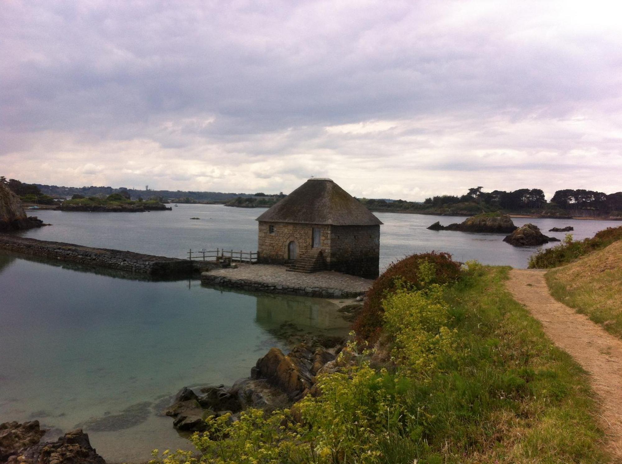 Pleumeur-Gautier Bretagne Chambre D'Hotes Suite 53M2 Et Caravane Vintage Avec Cuisine Et Salle De Bains Privees Brittany B&B 53M2 Suite And Vintage Caravan Glamping With Private Kitchen And Bathroom المظهر الخارجي الصورة