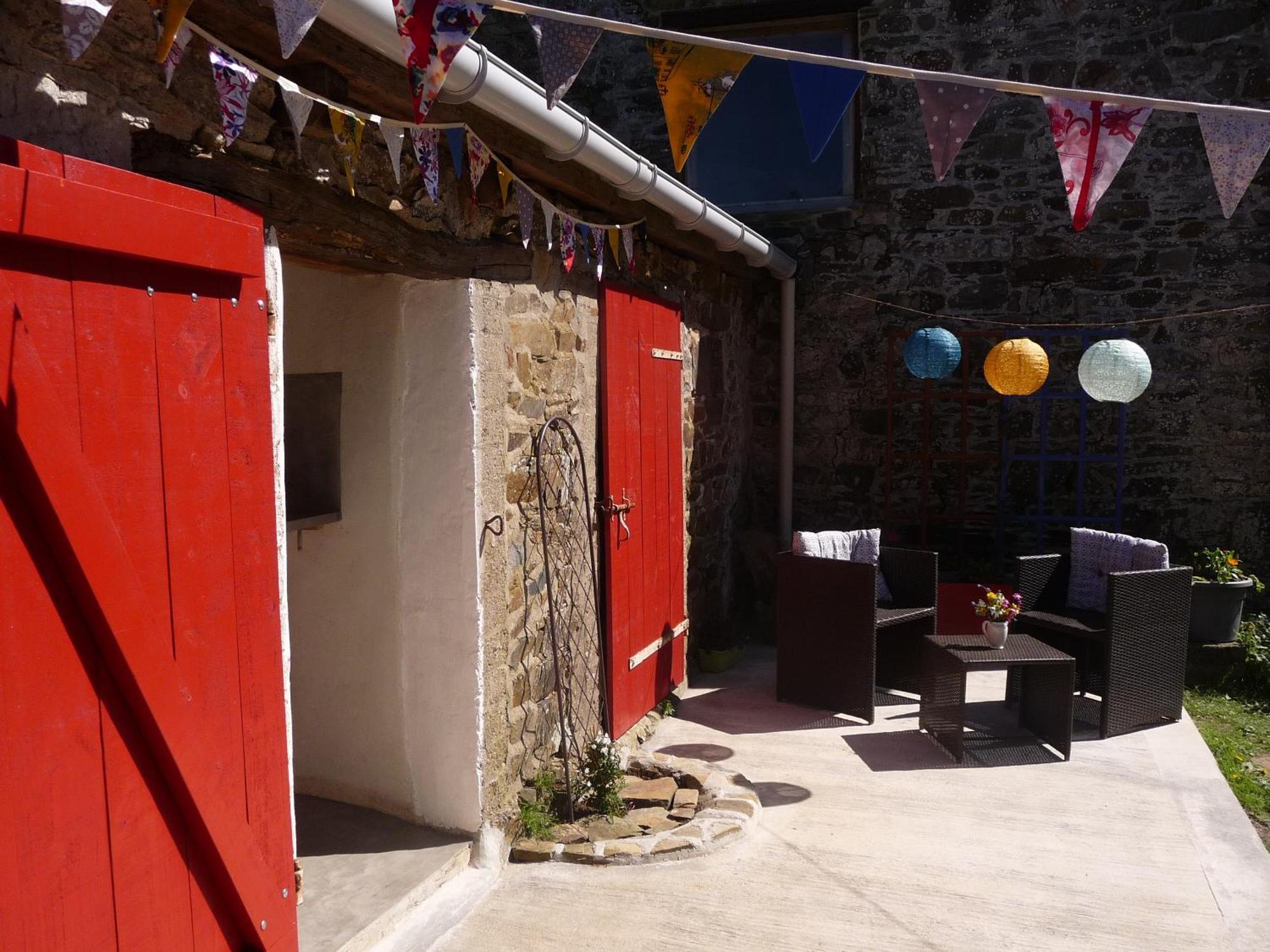 Pleumeur-Gautier Bretagne Chambre D'Hotes Suite 53M2 Et Caravane Vintage Avec Cuisine Et Salle De Bains Privees Brittany B&B 53M2 Suite And Vintage Caravan Glamping With Private Kitchen And Bathroom المظهر الخارجي الصورة